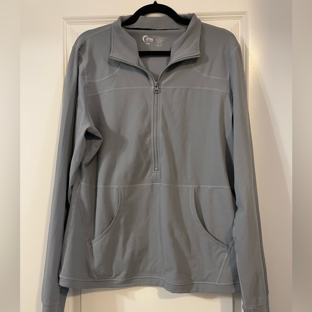 ZYIA Workout zip up pullover Grey (4XL but used for 2XL size and very fitted)